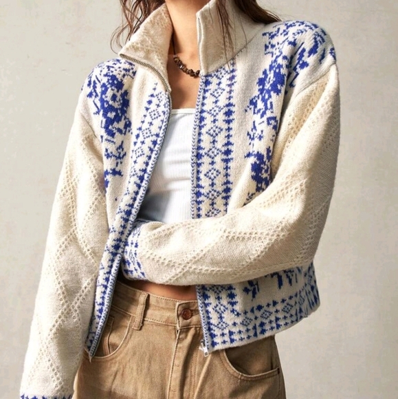 Bohemela Ladies Vacation Cardigan Turtleneck Sweater, White, Autumn/Winter - Picture 4 of 7